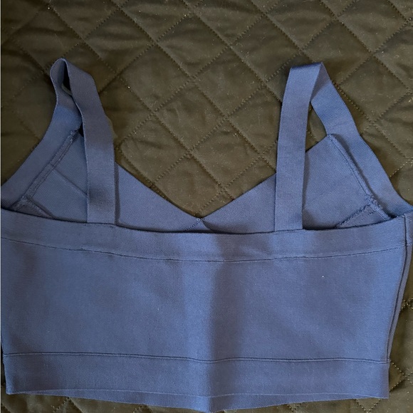 🔥 SOLD🔥. Royal blue crops bandeau strap top. Stretchy material. Never worn - Picture 3 of 3